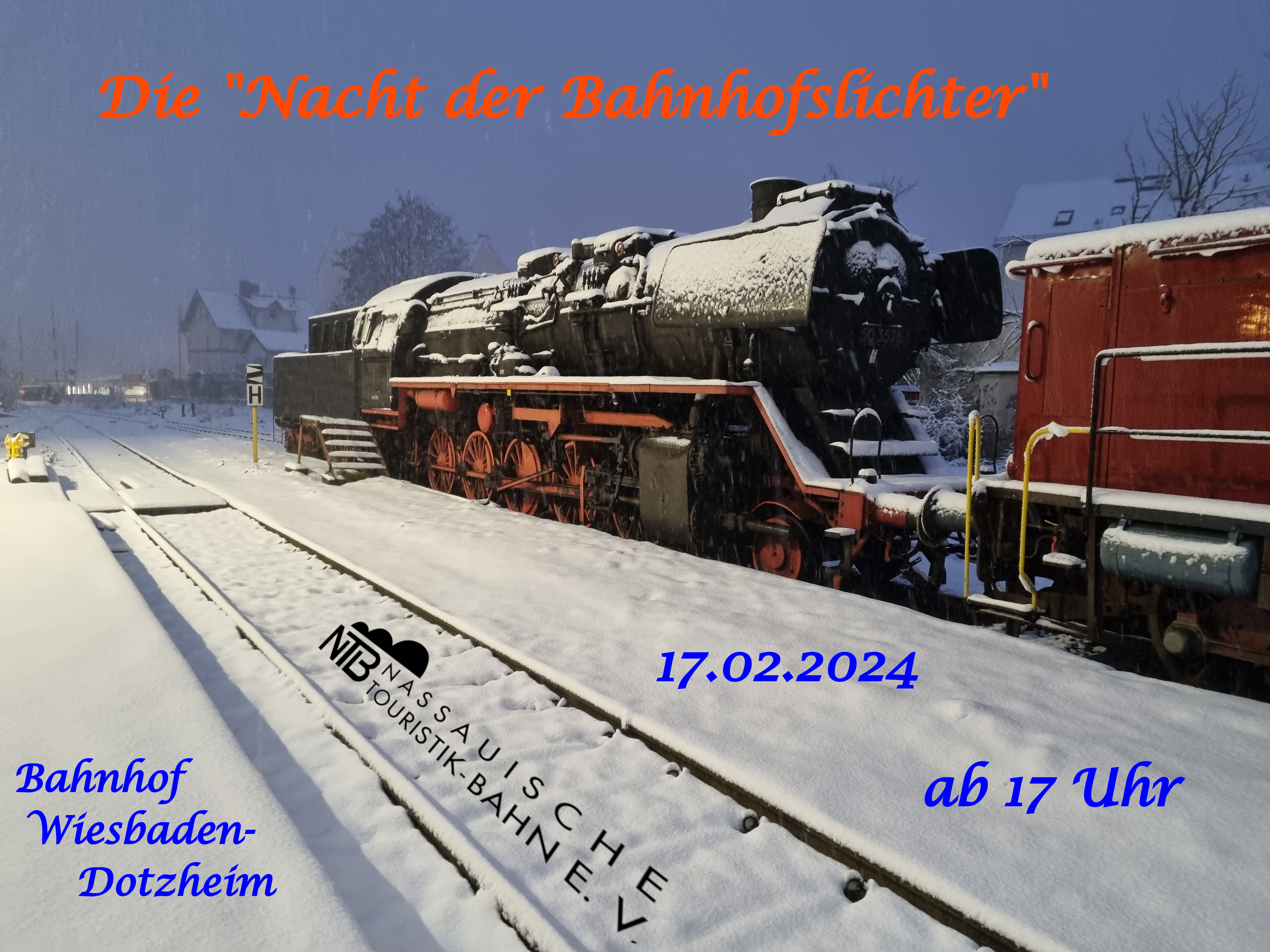 Dampflok im Schnee mit Schriftzug "Nacht der Bahnhofslichter"